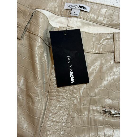 FASHION NOVA FAUX  ALLIGATOR LEATHER TAN WOMEN SIZE LARGE G V - Picture 3 of 6